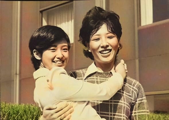 山口百恵の若い頃画像154枚1980年（21歳）と和田アキ子さん（30歳）