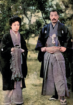 川上貞奴1871年～1946年（75歳没）川上音二郎1864年～1911年（47歳没）二人は1894年に結婚。二人の結婚生活は17年。