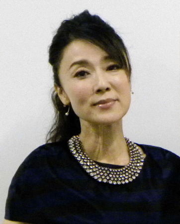 浅野ゆう子の画像㊳50代前半と思われます。田宮五郎さんを愛し続けた優しい笑顔が切ないです。