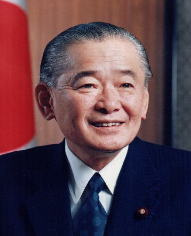 竹下 登（たけした のぼる、1924年〈大正13年〉2月26日 - 2000年〈平成12年〉6月19日）は、日本の政治家。位階は正二位。勲等は大勲位。（76歳没）