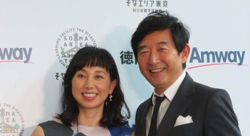 石田純一（64歳）・東尾理子（43歳）夫妻2018年