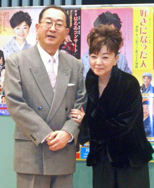 都はるみと矢崎滋舞台「好きになった人」2008年（60歳）