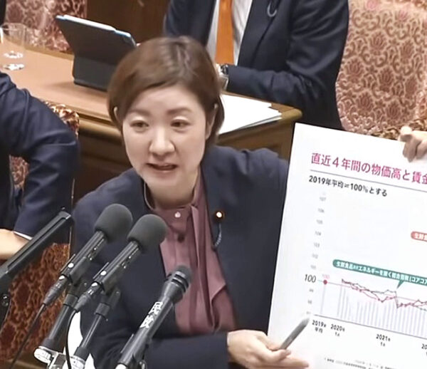 大石あきこの画像2023年（46歳）