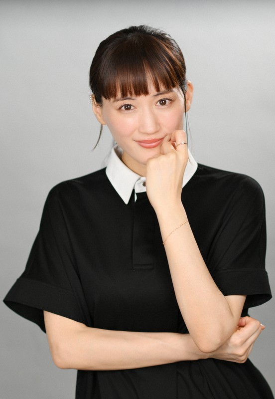 綾瀬はるかの画像2025年(40歳)