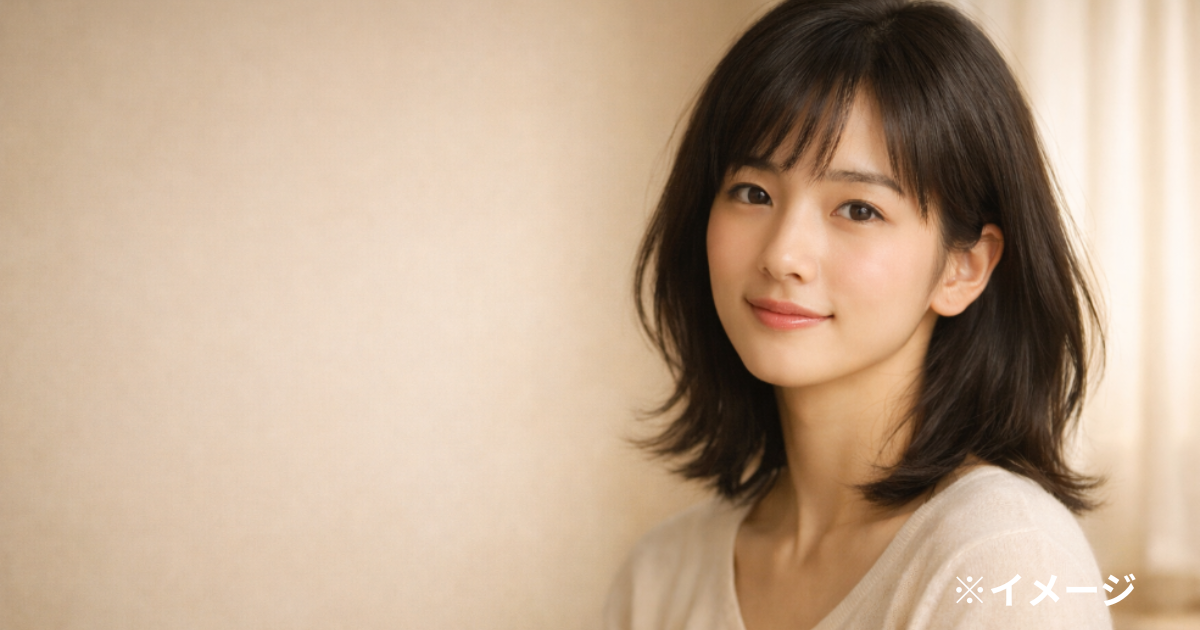 石田ゆり子の若い頃をイメージした透明感のある90年代風女性ビジュアル